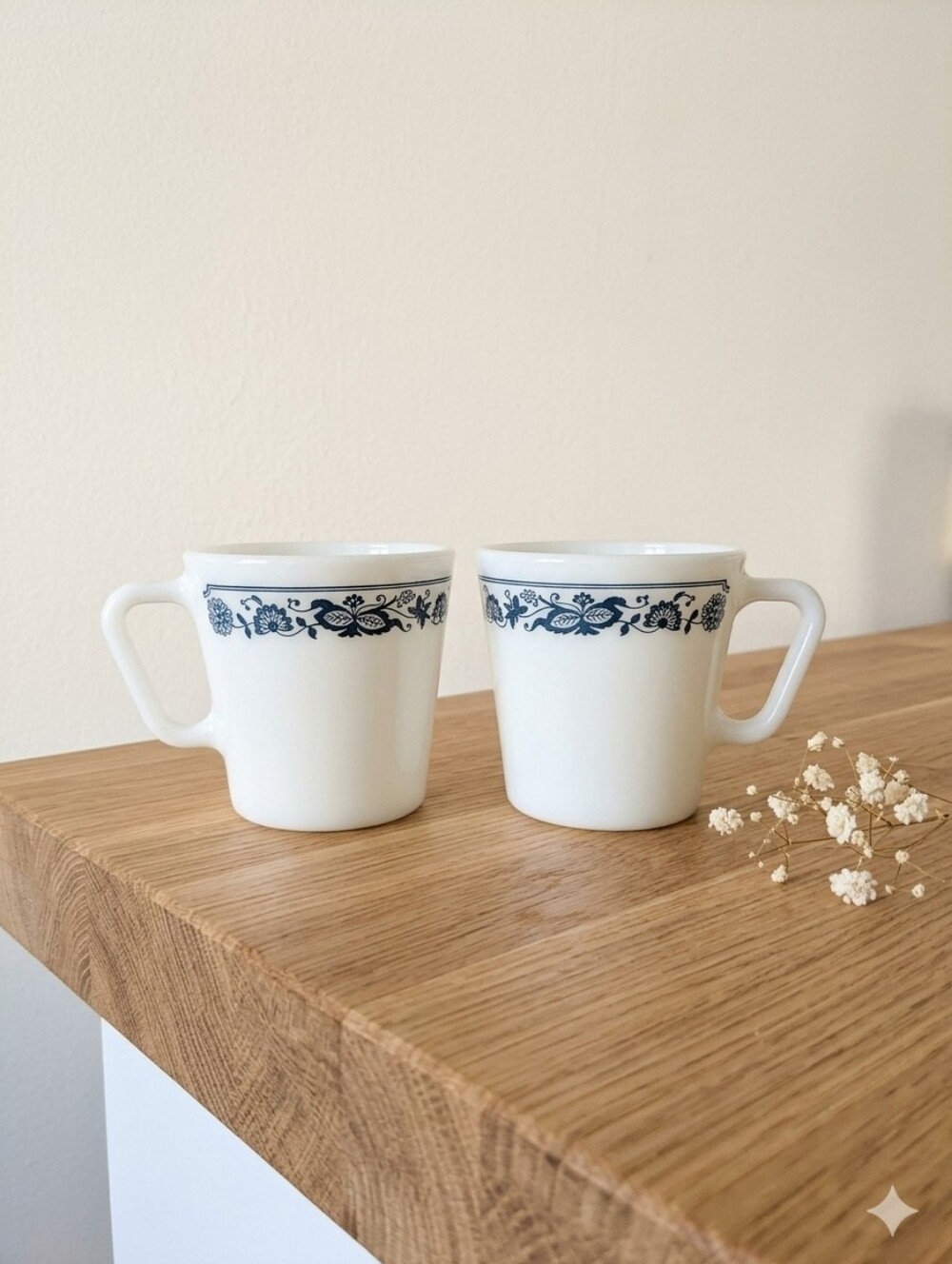 ✨ Vintage Pyrex Old Town Blue Coffee Mugs (Set of 2) ✨